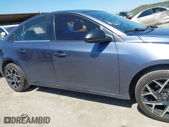 2014 Chevrolet Cruze LS with VIN 1G1PA5SH7E7139450, listed as a IAAI auction lot 42003875 with 172,449 mi miles and . Bid and sale history available at DreamBid. Image 13.