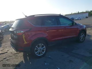 2018 Ford Escape SE with VIN 1FMCU0GD2JUA02221, listed as a IAAI auction lot 41702046 with 92,086 mi miles. Bid and sale history available at carsss.com. Image 4.
