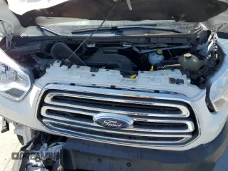 2019 Ford Transit Passenger XL z VIN 1FBZX2ZM9KKA05682, wystawiony jako Copart lot #52527555 z przebiegiem 80 981 mil mil oraz Szkoda całkowita • Salvage title. Historia ofert i sprzedaży dostępna na DreamBid. Obrazek 13.