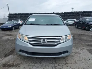 2011 Honda Odyssey LX with VIN 5FNRL5H23BB098561, listed as a IAAI auction lot 41888359 with 162,288 mi miles. Bid and sale history available at carsss.com. Image 11.