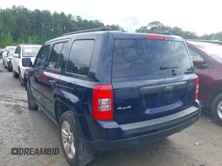 2013 Jeep Patriot Sport with VIN 1C4NJRBB6DD261489, listed as a IAAI auction lot 42104746 with 172,962 mi miles and . Bid and sale history available at carsss.com. Image 3.