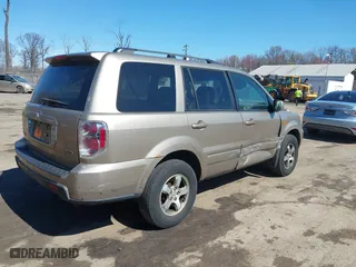 2006 Honda Pilot EX with VIN 2HKYF18446H516081, listed as a IAAI auction lot 41860876 with 274,818 mi miles. Bid and sale history available at carsss.com. Image 4.