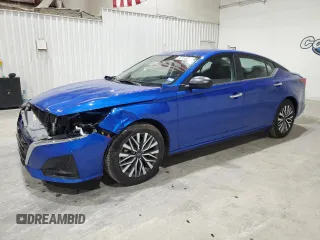 2025 Nissan Altima SV z VIN 1N4BL4DV3SN366107, wystawiony jako Copart lot #58839145 z przebiegiem 4 616 mil mil oraz Czysty tytuł • Clean title. Historia ofert i sprzedaży dostępna na DreamBid. Obrazek 1.