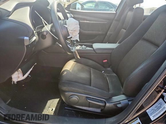 2021 Mazda 3 S with VIN JM1BPAAL1M1303601, listed as a Copart auction lot 63101125 with 82,041 mi miles and Salvage title. Bid and sale history available at DreamBid. Image 7.