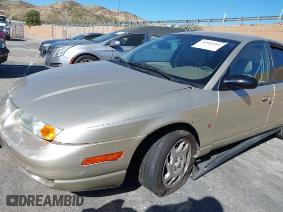 2002 Saturn SL z VIN 1G8ZK52722Z103373, wystawiony jako IAAI lot #41681684 z przebiegiem 109 389 mil mil oraz . Historia ofert i sprzedaży dostępna na DreamBid. Obrazek 6.
