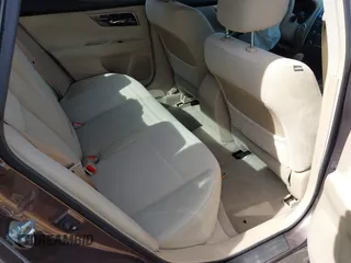 2013 Nissan Altima 2.5 S with VIN 1N4AL3AP4DC131970, listed as a IAAI auction lot 41915038 with 135,707 mi miles and . Bid and sale history available at carsss.com. Image 8.