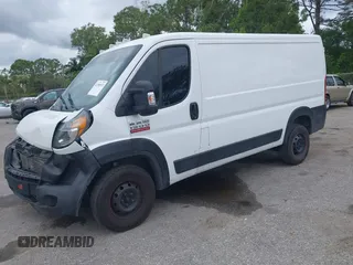 2017 Ram ProMaster Cargo z VIN 3C6TRVAG9HE546267, wystawiony jako IAAI lot #42180933 z przebiegiem 78 805 mil mil oraz . Historia ofert i sprzedaży dostępna na DreamBid. Obrazek 2.
