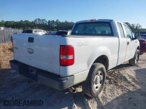 2007 Ford F-150 XLT with VIN 1FTPX14V47FA43043, listed as a IAAI auction lot 42050633 with 137,097 mi miles. Bid and sale history available at carsss.com. Image 4.