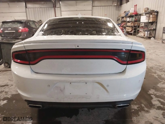 2016 Dodge Charger SXT with VIN 2C3CDXJG6GH282127, listed as a IAAI auction lot 41591877 with 82,331 mi miles. Bid and sale history available at carsss.com. Image 16.