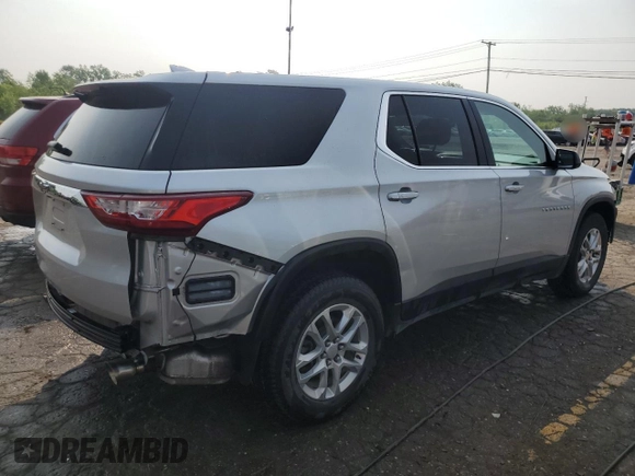 2020 Chevrolet Traverse LS z VIN 1GNERFKW8LJ160889, wystawiony jako Copart lot #59148015 z przebiegiem 107 696 mil mil oraz Szkoda całkowita • Salvage title. Historia ofert i sprzedaży dostępna na DreamBid. Obrazek 3.