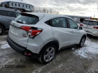 2021 Honda HR-V LX with VIN 3CZRU6H30MM708145, listed as a Copart auction lot 45362525 with 39,243 mi miles and Salvage Title. Bid and sale history available at carsss.com. Image 3.