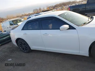 2018 Chrysler 300 with VIN 2C3CCAGG9JH250674, listed as a IAAI auction lot 41770040 with 147,642 mi miles. Bid and sale history available at carsss.com. Image 13.