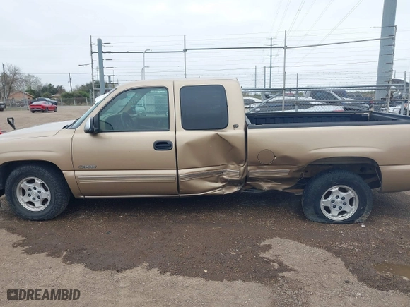 2000 Chevrolet Silverado 1500 LS with VIN 2GCEC19TXY1201498, listed as a IAAI auction lot 41576171 with 244,959 mi miles. Bid and sale history available at carsss.com. Image 14.