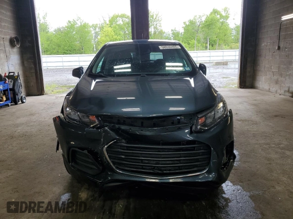 2021 Chevrolet Trax LS z VIN KL7CJNSB1MB336852, wystawiony jako Copart lot #58030405 z przebiegiem 20 908 mil mil oraz Szkoda całkowita • Salvage title. Historia ofert i sprzedaży dostępna na DreamBid. Obrazek 5.