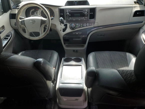 2011 Toyota Sienna SE with VIN 5TDXK3DC1BS088684, listed as a Copart auction lot 77667494 with 176,673 mi miles and Non Repairable. Bid and sale history available at carsss.com. Image 8.