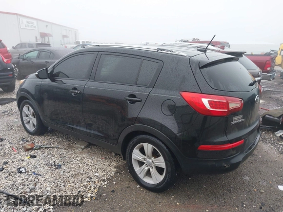 2011 Kia Sportage LX with VIN KNDPB3A25B7027733, listed as a IAAI auction lot 38570270 with 186,271 mi miles and . Bid and sale history available at carsss.com. Image 3.