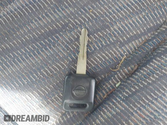 2002 Nissan Frontier XE z VIN 1N6ED26YX2C353086, wystawiony jako IAAI lot #41821399 z przebiegiem 192 027 mil mil oraz . Historia ofert i sprzedaży dostępna na DreamBid. Obrazek 11.