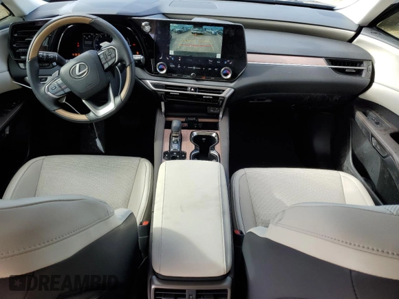 2024 Lexus RX 350 z VIN JTJCHMAA8R2011685, wystawiony jako Copart lot #81186074 z przebiegiem 41 908 mil mil oraz Szkoda całkowita • Salvage title. Historia ofert i sprzedaży dostępna na DreamBid. Obrazek 8.