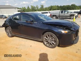 2021 Mazda Mazda3 Hatchback Preferred with VIN JM1BPBLL1M1344619, listed as a Copart auction lot 70441773 with 19,305 mi miles. Bid and sale history available at carsss.com. Image 4.