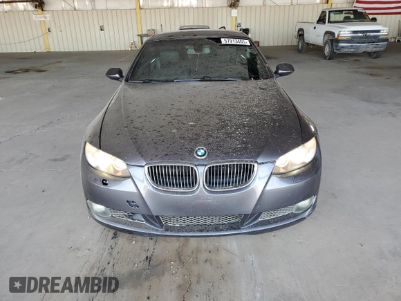 2007 BMW 3 Series 335i z VIN WBAWL73527PX47258, wystawiony jako Copart lot #57913465 z przebiegiem 122 592 mil mil oraz Szkoda całkowita • Salvage title. Historia ofert i sprzedaży dostępna na DreamBid. Obrazek 5.