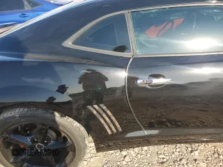 2014 Chevrolet Camaro LT z VIN 2G1FB1E34E9250893, wystawiony jako Copart lot #76338114 z przebiegiem 167 699 mil mil oraz Szkoda całkowita • Salvage title. Historia ofert i sprzedaży dostępna na DreamBid. Obrazek 10.