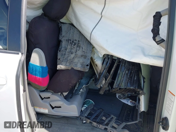 2018 Toyota Sienna LE Auto Access Seat с VIN 5TDKZ3DC3JS913810, выставлен на аукционе IAAI как лот 42476857 с пробегом Не указан миль и . История ставок и продаж доступна на DreamBid. Изображение 8.