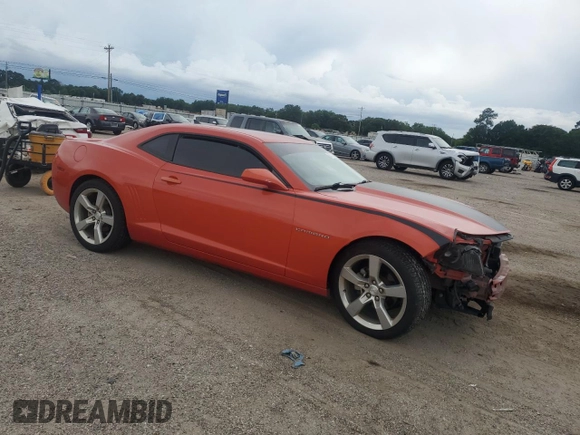 2011 Chevrolet Camaro 2LT z VIN 2G1FG1ED4B9150282, wystawiony jako Copart lot #60711355 z przebiegiem 96 051 mil mil oraz Szkoda całkowita • Salvage title. Historia ofert i sprzedaży dostępna na DreamBid. Obrazek 4.