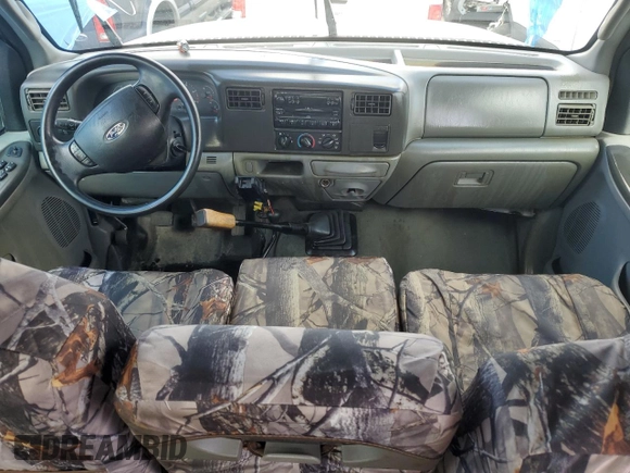 2004 Ford F-350 XL with VIN 1FTSW31P94EA54393, listed as a Copart auction lot 48525235 with Not Provided miles and Salvage Title. Bid and sale history available at DreamBid. Image 8.