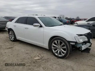 2019 Chrysler 300 Limited with VIN 2C3CCAEG6KH609791, listed as a Copart auction lot 48051065 with 70,013 mi miles and Salvage Title. Bid and sale history available at DreamBid. Image 4.