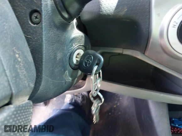 2013 Toyota Tacoma with VIN 3TMLU4EN3DM106670, listed as a IAAI auction lot 41696618 with 176,353 mi miles and . Bid and sale history available at DreamBid. Image 11.