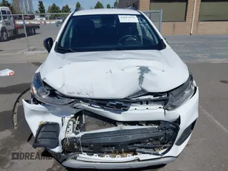 2019 Chevrolet Trax LT z VIN 3GNCJLSB6KL149942, wystawiony jako IAAI lot #42013676 z przebiegiem 116 452 mil mil oraz . Historia ofert i sprzedaży dostępna na DreamBid. Obrazek 12.