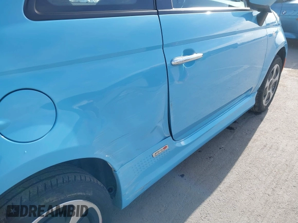 2017 FIAT 500e with VIN 3C3CFFGE9HT600549, listed as a IAAI auction lot 41616359 with 41,880 mi miles. Bid and sale history available at carsss.com. Image 6.