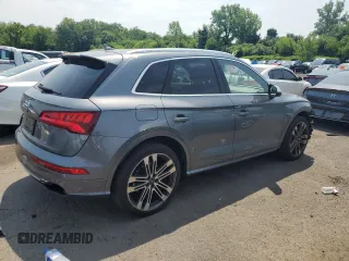 2018 Audi SQ5 Prestige with VIN WA1C4AFY5J2076656, listed as a Copart auction lot 59517204 with 88,109 mi miles and Salvage Title. Bid and sale history available at DreamBid. Image 3.
