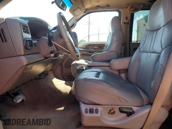 2001 Ford Excursion Limited с VIN 1FMNU42F31EB63664, выставлен на аукционе Copart как лот 52858005 с пробегом 202 962 миль миль и Списание • Salvage title. История ставок и продаж доступна на DreamBid. Изображение 7.