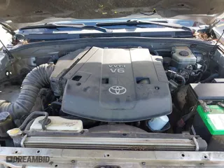 2004 Toyota 4Runner Limited with VIN JTEBU17R140028723, listed as a IAAI auction lot 41796740 with 281,291 mi miles. Bid and sale history available at carsss.com. Image 10.
