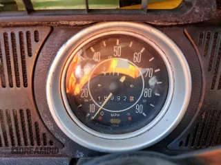 1971 Volkswagen Beetle with VIN 1112121729, listed as a Copart auction lot 88161105 with 16,992 mi miles and Salvage Title. Bid and sale history available at DreamBid. Image 9.