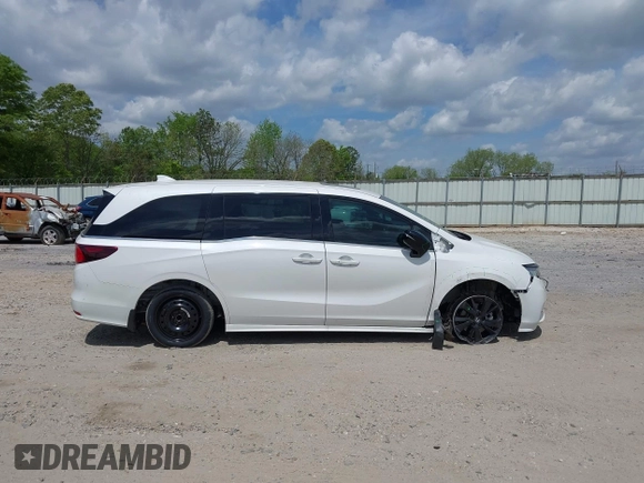 2024 Honda Odyssey Sport with VIN 5FNRL6H78RB064563, listed as a IAAI auction lot 42071907 with 7,628 mi miles and . Bid and sale history available at DreamBid. Image 13.