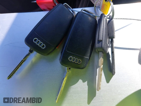 2013 Audi Q7 Premium Plus with VIN WA1LGAFE5DD004376, listed as a IAAI auction lot 42663510 with 136,891 mi miles and . Bid and sale history available at DreamBid. Image 11.