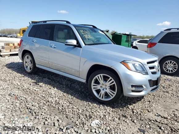 2014 Mercedes-Benz GLK-Class GLK 350 with VIN WDCGG8JB0EG294498, listed as a Copart auction lot 49905315 with 67,370 mi miles and Clean Title. Bid and sale history available at carsss.com. Image 4.