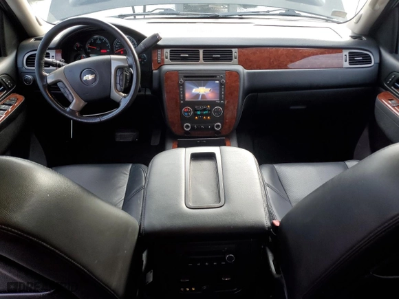 2013 Chevrolet Avalanche LTZ with VIN 3GNMCGE03DG351665, listed as a Copart auction lot 80685674 with 231,186 mi miles and Salvage Title. Bid and sale history available at carsss.com. Image 8.