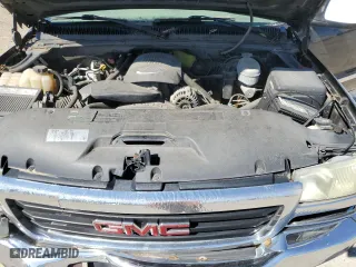 2004 GMC Sierra 1500 SLT with VIN 2GTEK19T241274796, listed as a Copart auction lot 48569795 with 337,179 mi miles and Salvage Title. Bid and sale history available at carsss.com. Image 11.