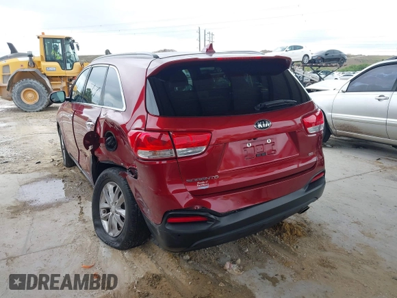 2018 Kia Sorento LX with VIN 5XYPG4A38JG349087, listed as a IAAI auction lot 41979249 with 67,387 mi miles. Bid and sale history available at carsss.com. Image 3.