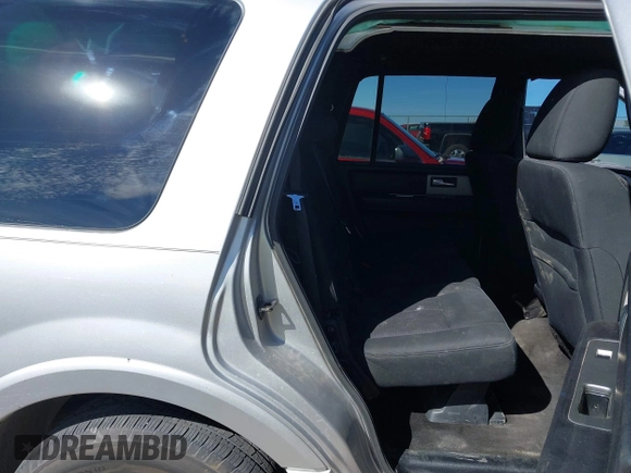 2015 Ford Expedition XLT с VIN 1FMJU1HT5FEF47284, выставлен на аукционе IAAI как лот 41565809 с пробегом 178 859 миль миль и . История ставок и продаж доступна на DreamBid. Изображение 8.