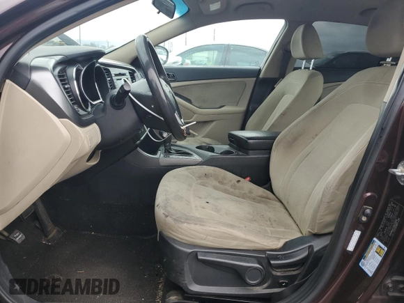 2011 Kia Optima LX z VIN KNAGM4A72B5116910, wystawiony jako Copart lot #55839845 z przebiegiem 187 943 mil mil oraz Szkoda całkowita • Salvage title. Historia ofert i sprzedaży dostępna na DreamBid. Obrazek 7.