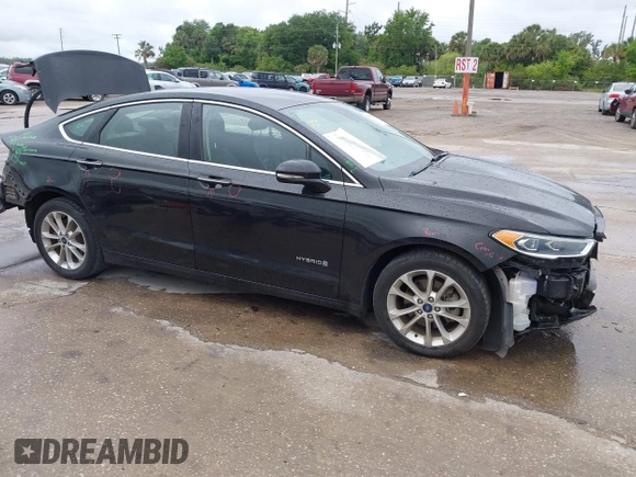 2019 Ford Fusion Hybrid SEL with VIN 3FA6P0MU1KR202860, listed as a IAAI auction lot 41983299 with 133,671 mi miles. Bid and sale history available at carsss.com. Image 1.
