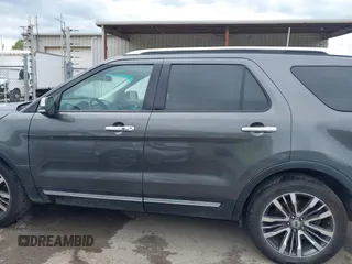 2016 Ford Explorer Platinum z VIN 1FM5K8HT8GGD34030, wystawiony jako IAAI lot #42134884 z przebiegiem 108 723 mil mil oraz . Historia ofert i sprzedaży dostępna na DreamBid. Obrazek 14.