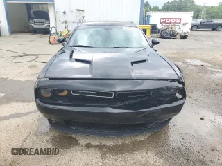 2015 Dodge Challenger SXT Plus z VIN 2C3CDZBG2FH706475, wystawiony jako Copart lot #56425595 z przebiegiem 166 055 mil mil oraz Szkoda całkowita • Salvage title. Historia ofert i sprzedaży dostępna na DreamBid. Obrazek 5.