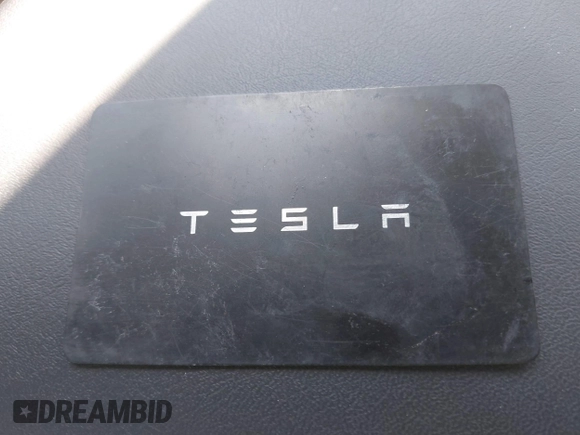 2024 Tesla Model 3 z VIN 5YJ3E1EA6RF747946, wystawiony jako IAAI lot #42042903 z przebiegiem 13 999 mil mil oraz . Historia ofert i sprzedaży dostępna na DreamBid. Obrazek 11.
