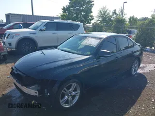 2013 BMW 3 Series 328i xDrive z VIN WBA3B5G57DNS05892, wystawiony jako IAAI lot #42560892 z przebiegiem 141 676 mil mil oraz . Historia ofert i sprzedaży dostępna na DreamBid. Obrazek 19.