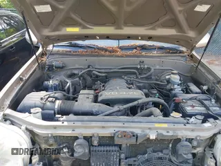 2005 Toyota Sequoia Limited with VIN 5TDBT48A35S234156, listed as a IAAI auction lot 42181692 with 270,131 mi miles and . Bid and sale history available at DreamBid. Image 10.